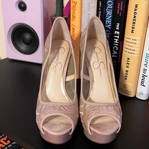 EUC Jessica Simpson Saidey Peep Toe Pumps